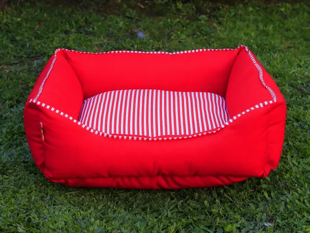 Cama cuadrada de gabardina para mascotas - fabricación argentina